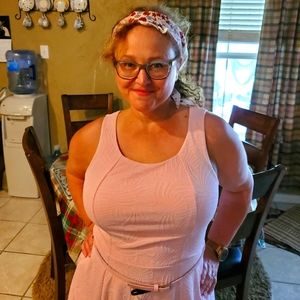 Meet your Posher, Kelley